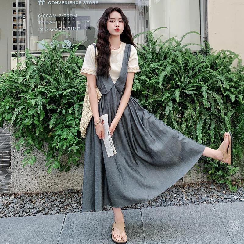 轻熟风休闲显瘦t恤两件套连衣裙女夏新款收腰气质赫本风背带长裙