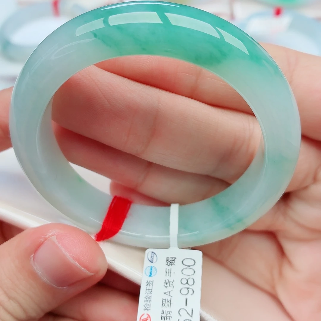 翡翠未镶嵌手镯天然翡翠手镯