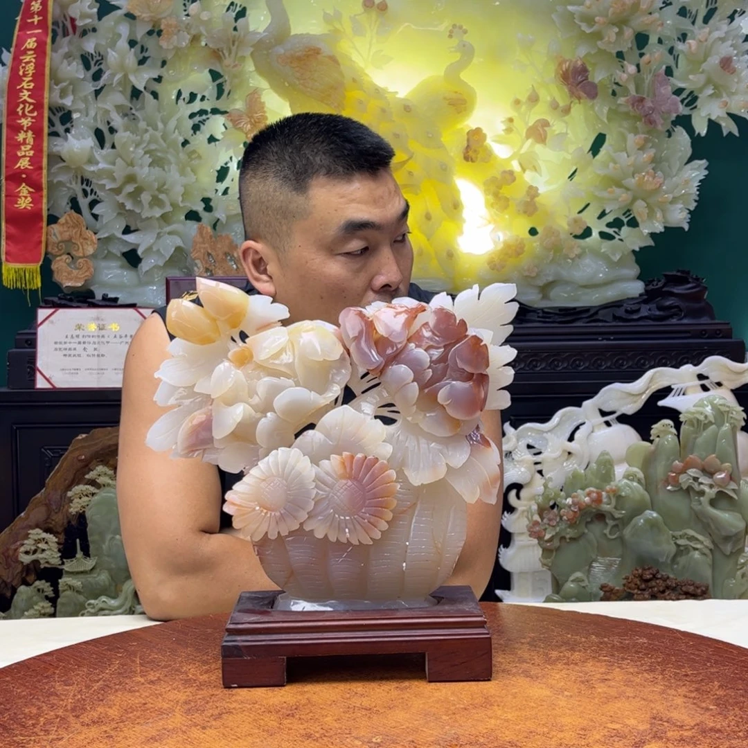 熊***石材玉石项链吊坠