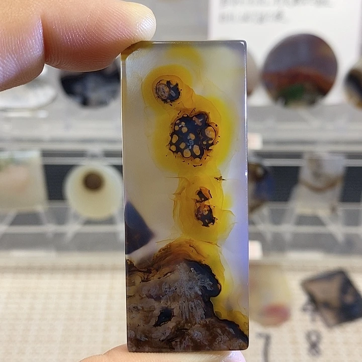 合金颈饰玛瑙/玉髓