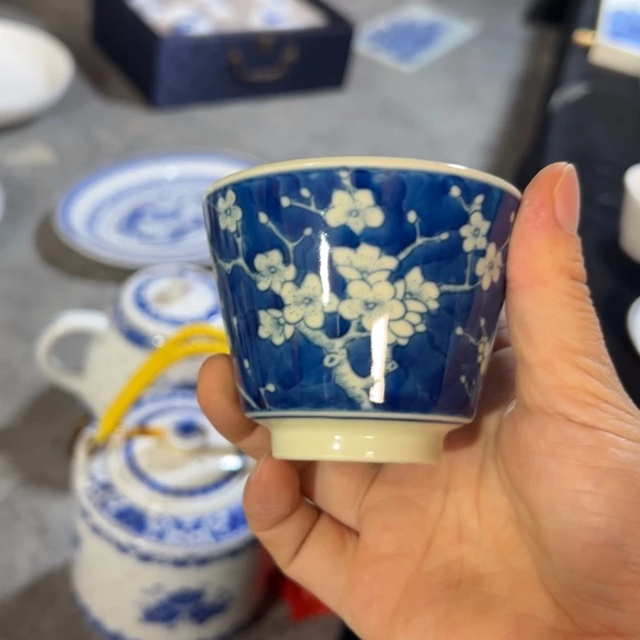 蓉***手绘冰梅直筒茶杯一个