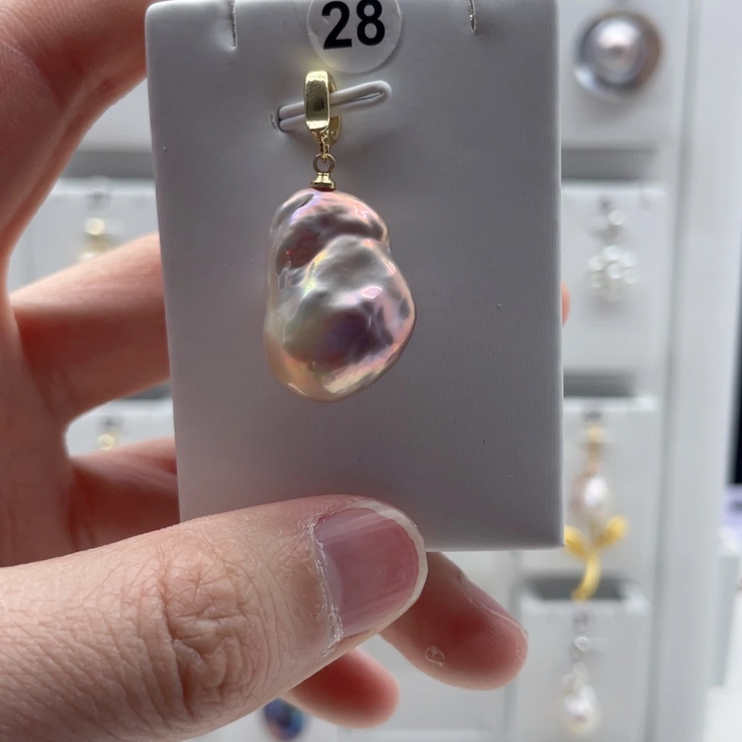 淡水珍珠颈饰合金