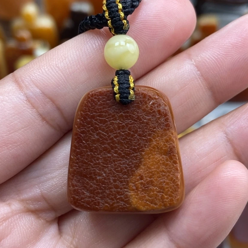 【闪购商品】琥珀颈饰未镶嵌