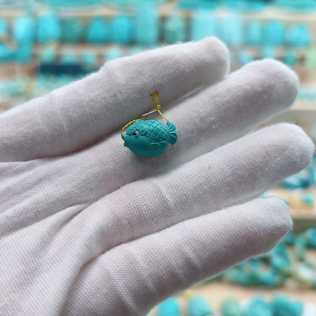 绿松石未镶嵌珠宝奇石