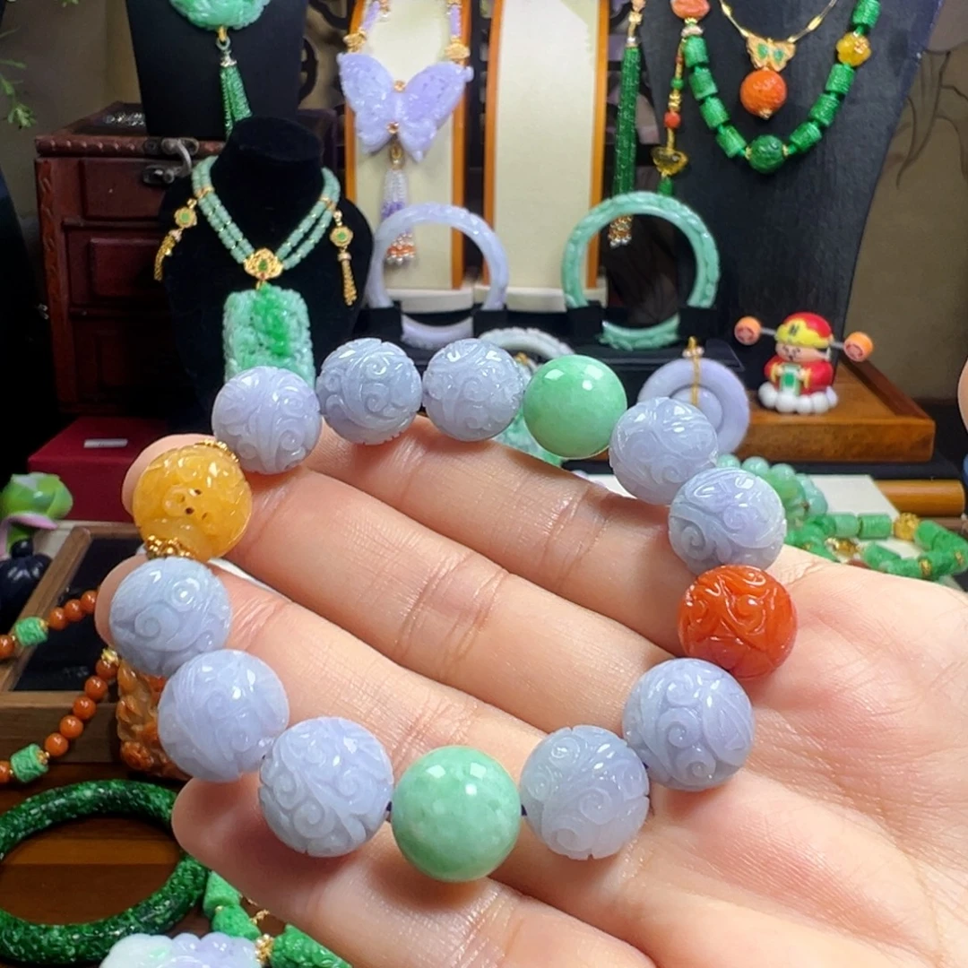 樱***子翡翠未镶嵌毛衣链多宝