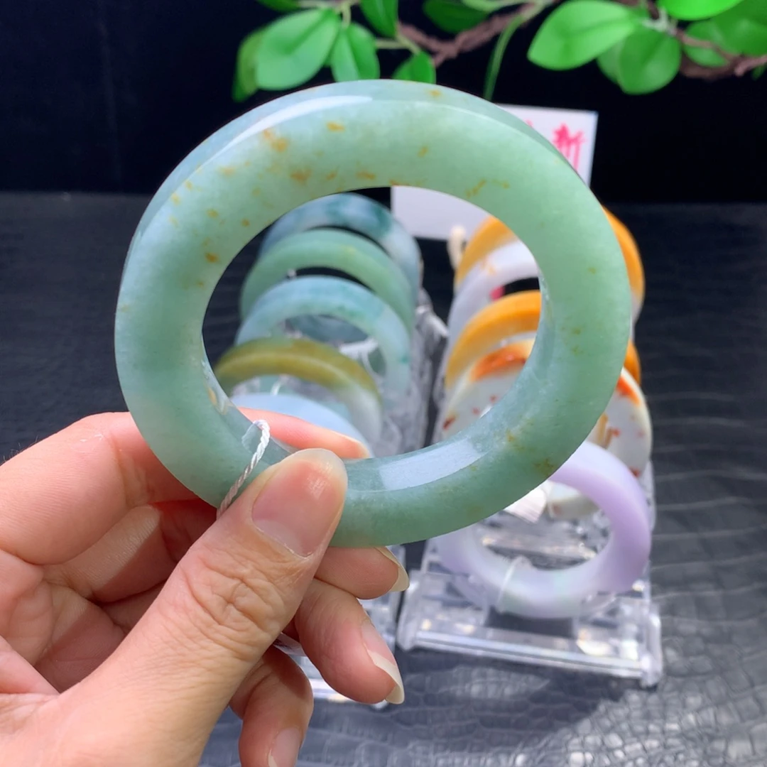 定制翡翠未镶嵌手镯定制