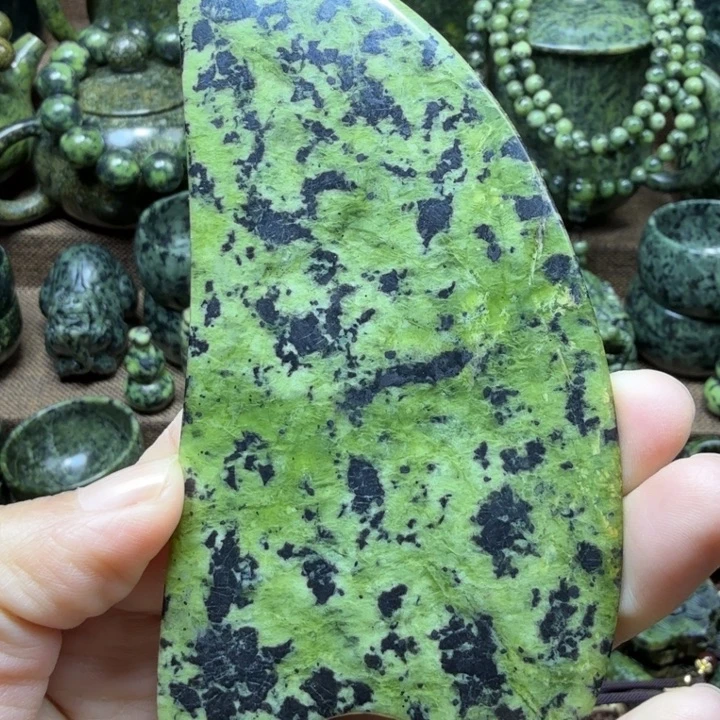 蛇纹石玉未镶嵌药王石能量养生产品