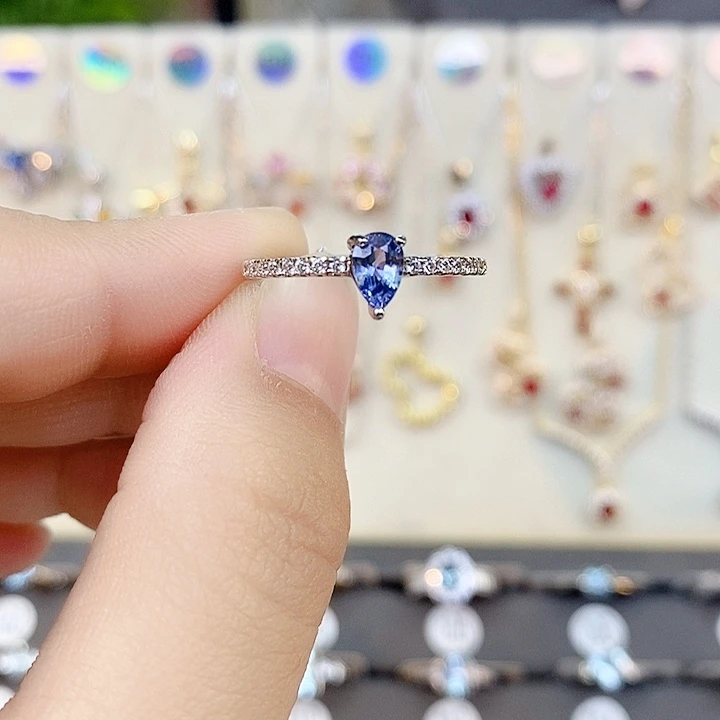 蓝宝石银S925镶嵌戒指