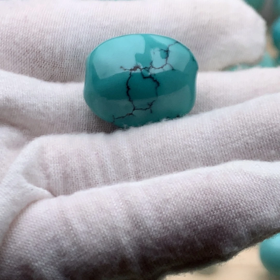 绿松石未镶嵌挂件