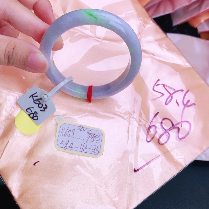 翡翠手镯未镶嵌缅甸翡翠