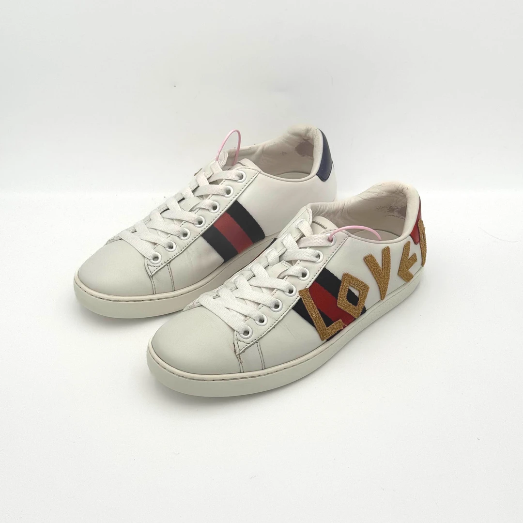 95新 GUCCI/古驰 ACE 刺绣love贴花 休闲时尚板鞋/36码/DM0481