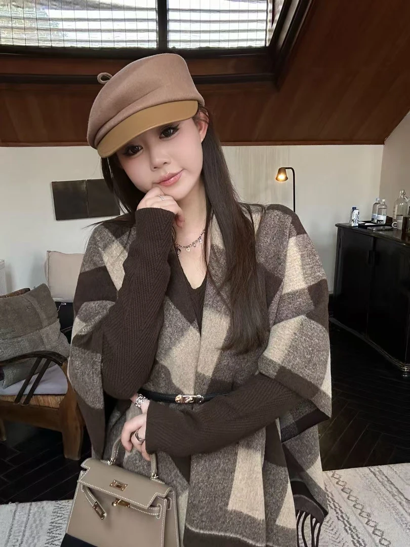 琪琪怪怪大码女装【英伦雅格】洋气时尚保暖多功能大披肩A18325QTQ