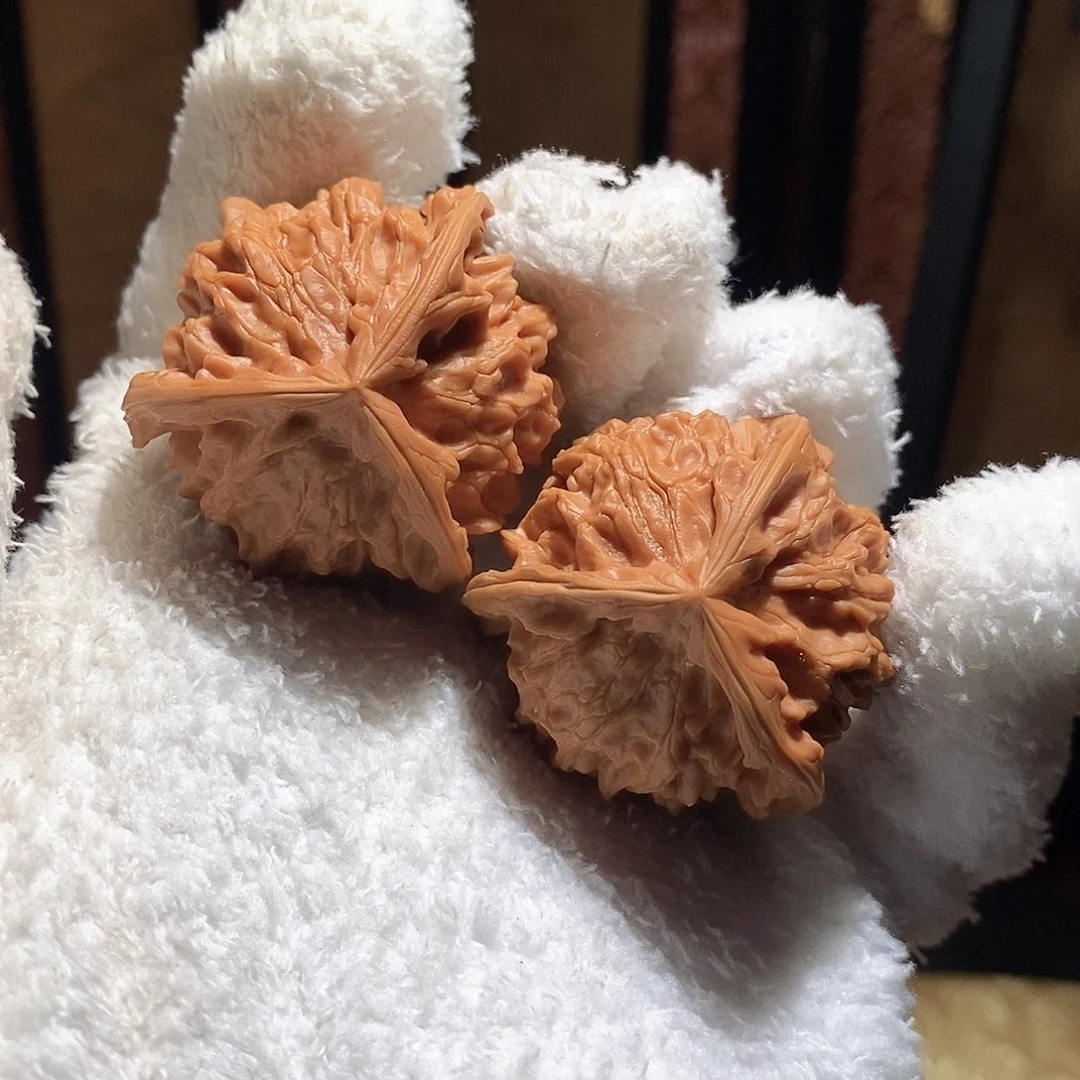 文玩核桃把件38盘山奔