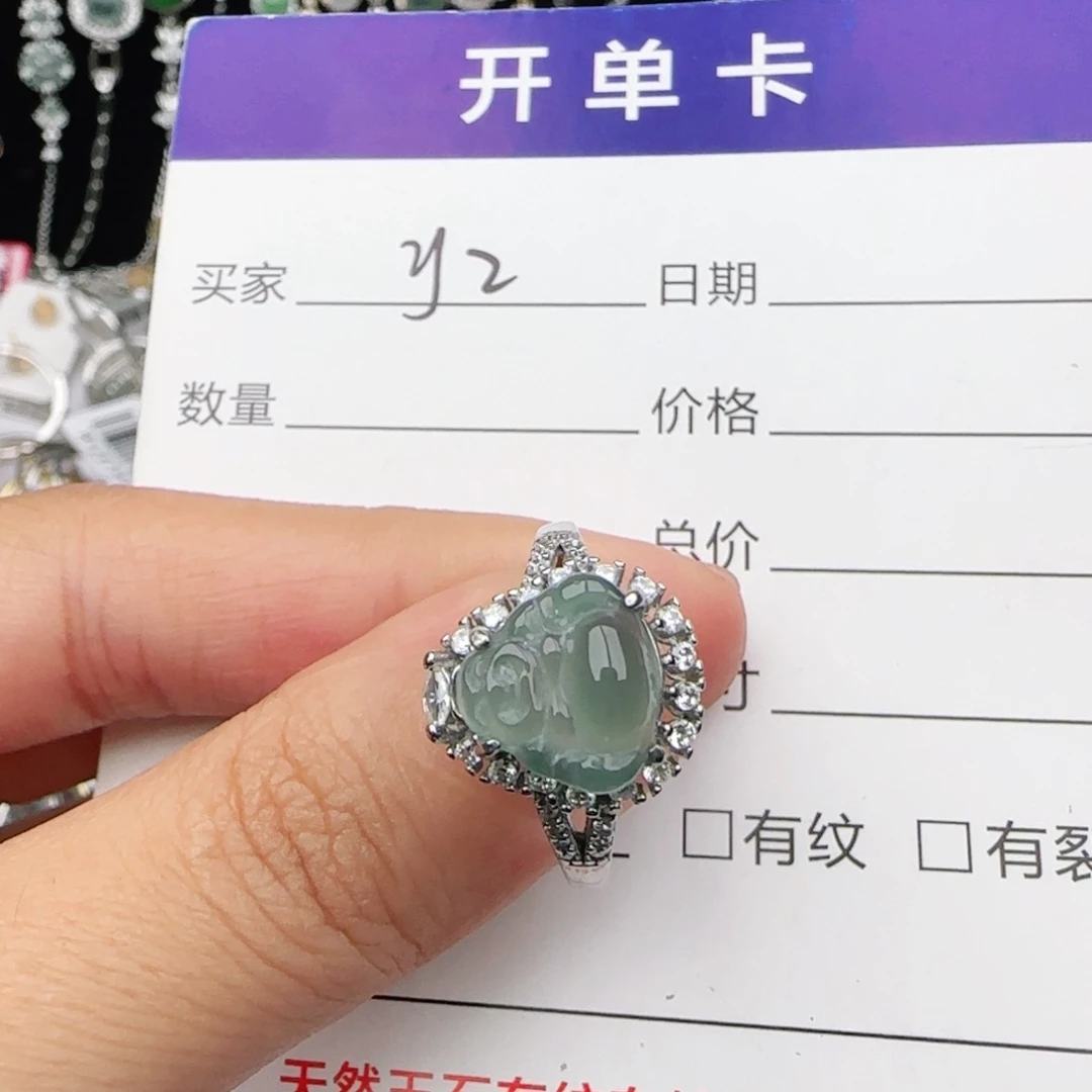 翡翠戒指银S925镶嵌胖****的戒指