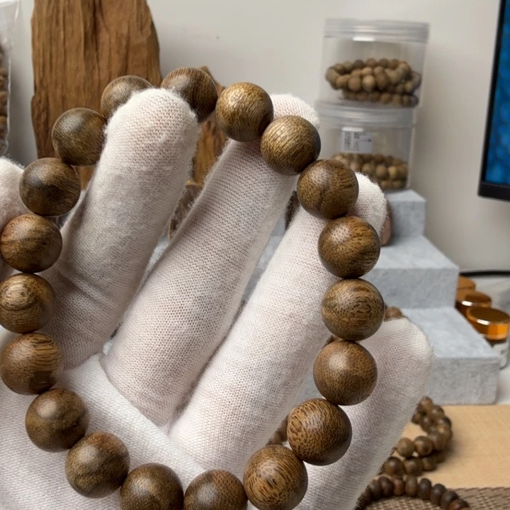 沉香碎屑沉香柬埔寨1.18cmx12.1g