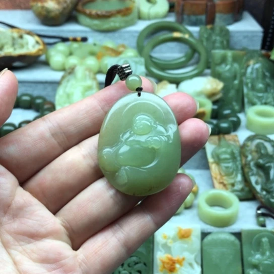 岫岩河磨玉（透闪石质玉）未镶嵌颈饰