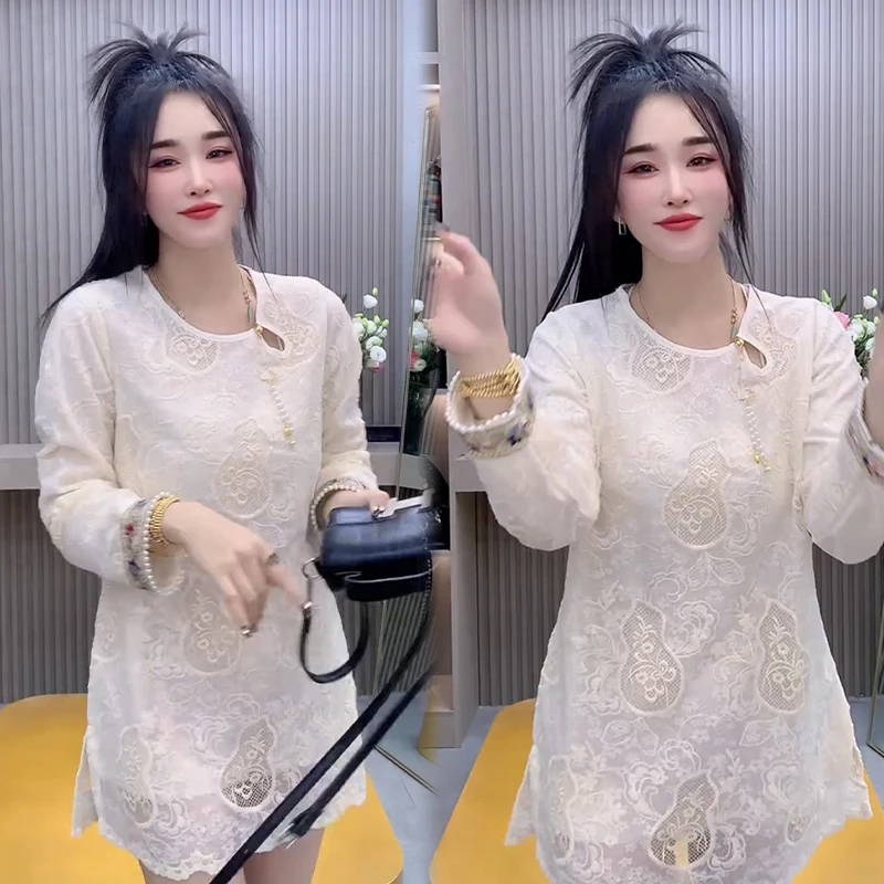 2025秋冬新款时尚显瘦气质网红高档洋气女高级百搭宽松大码蕾丝衫