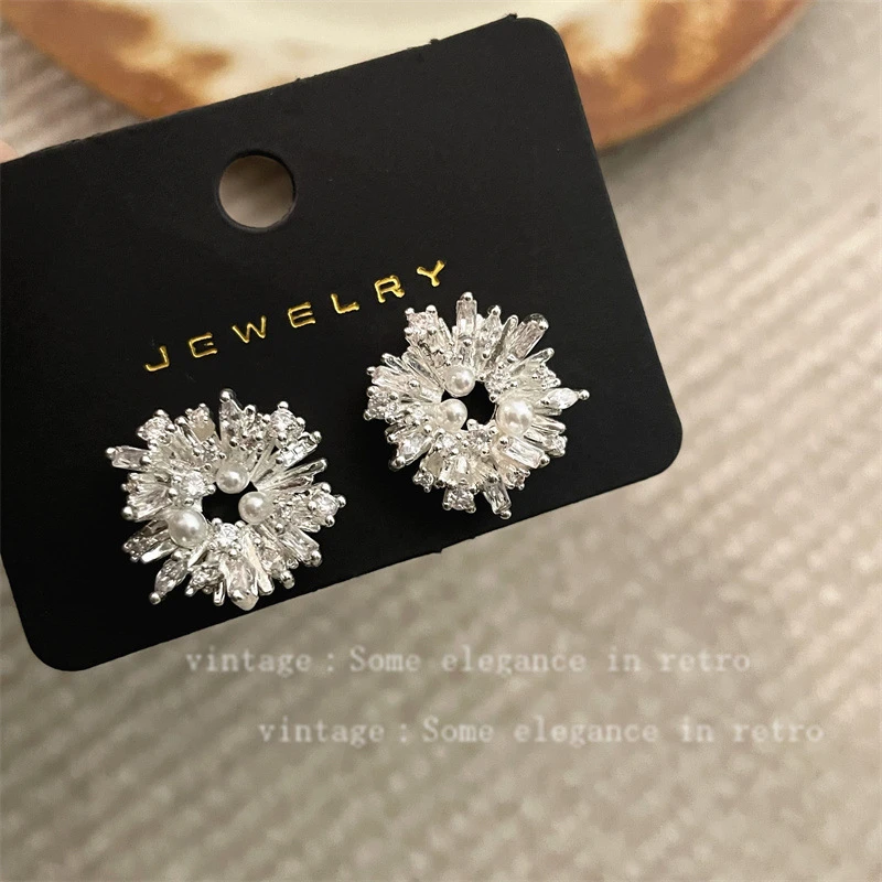 合金耳饰 璀璨烟花小众设计百搭锆石珍珠精致高级感女耳钉