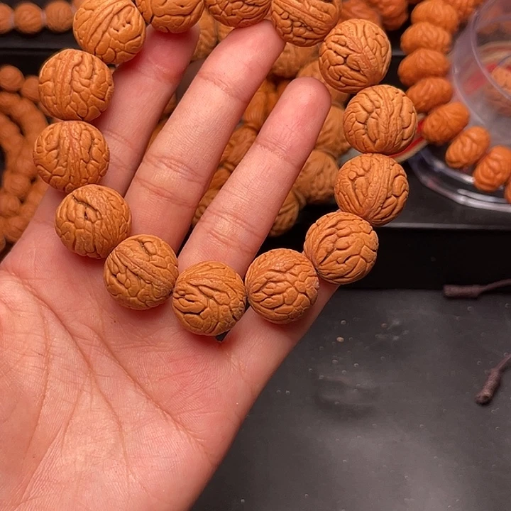 手串桃核金丝龙珠18手串