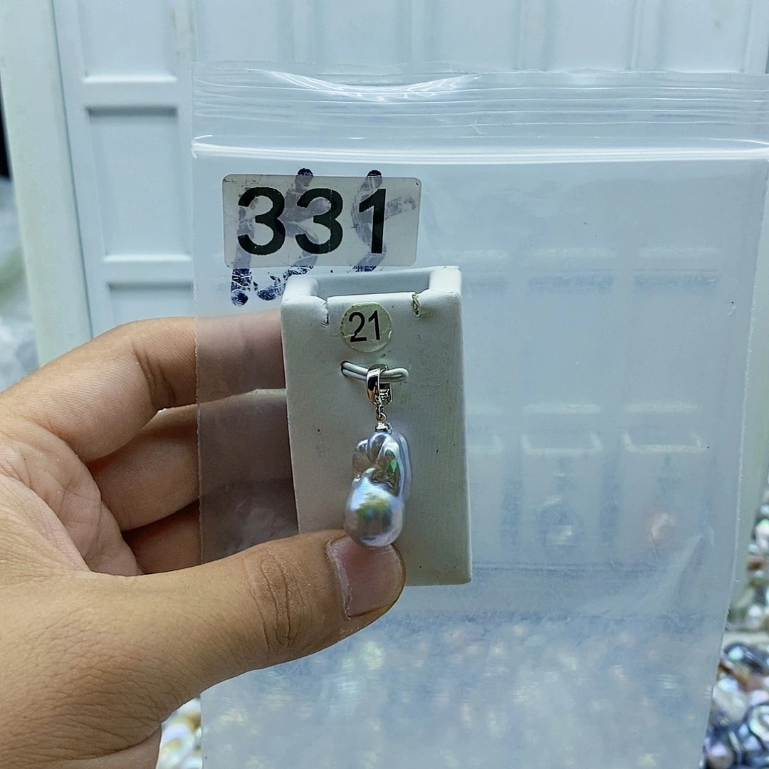 淡水珍珠合金颈饰