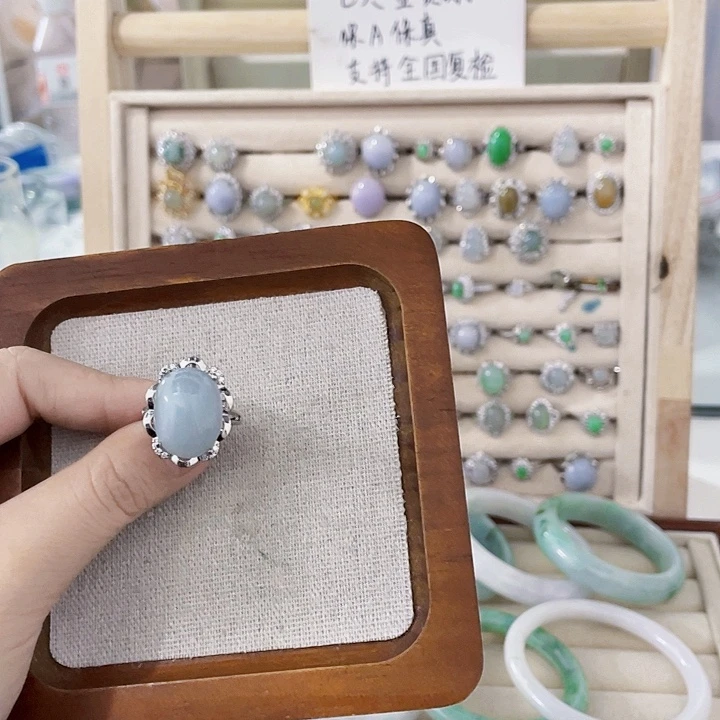 翡翠未镶嵌颈饰天然翡翠Ａ货