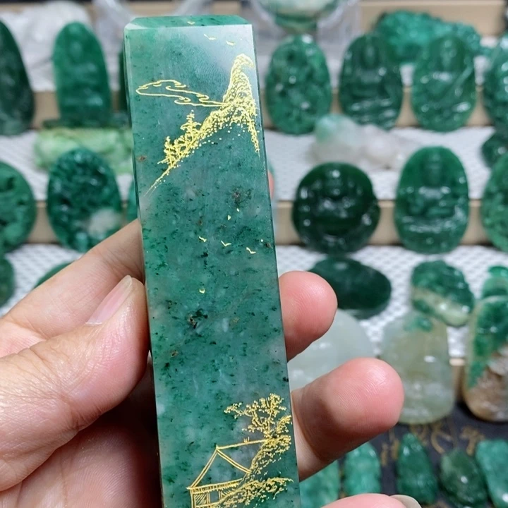 未镶嵌独山玉颈饰