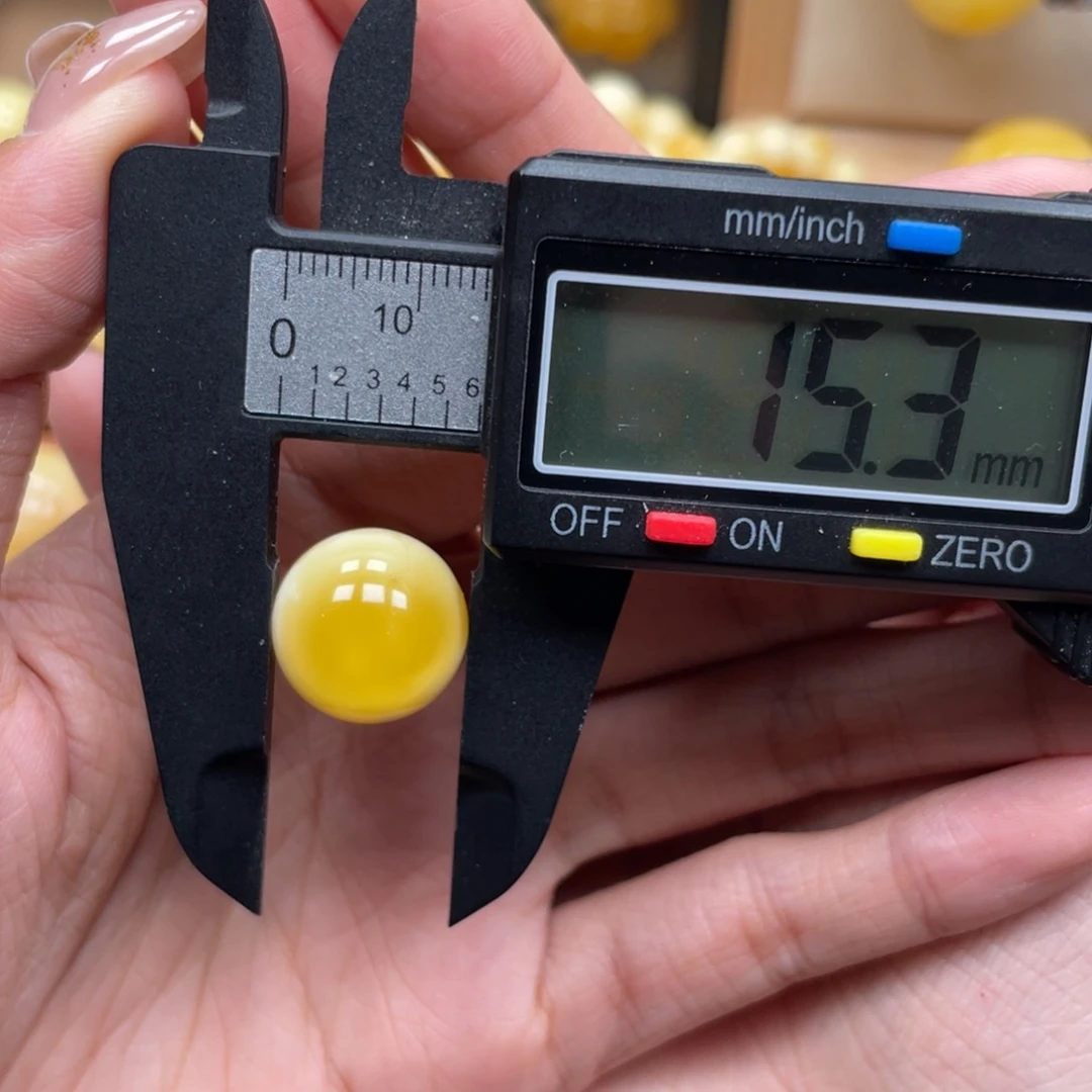 未镶嵌琥珀珠宝奇石E****7