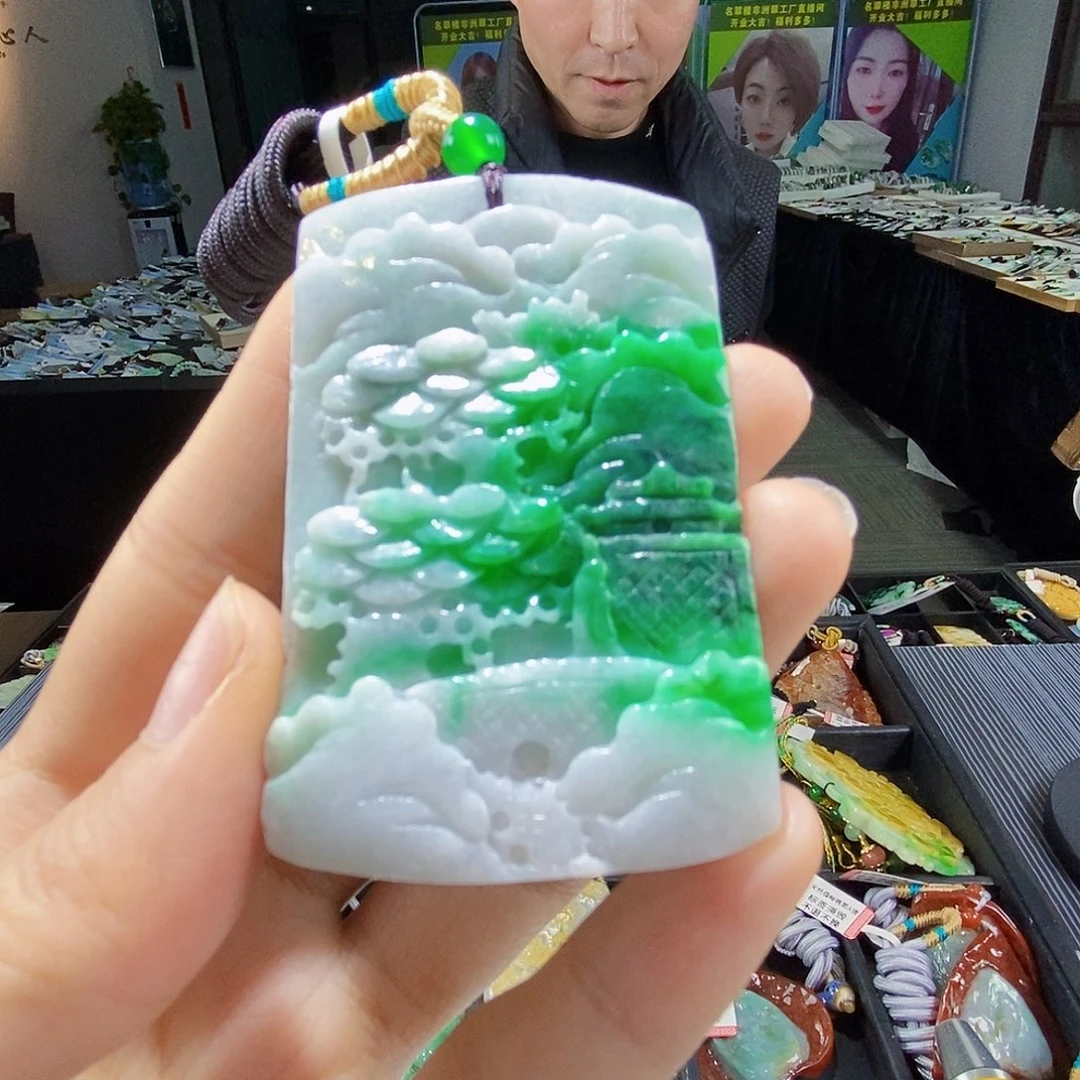 颈饰未镶嵌翡翠翡翠