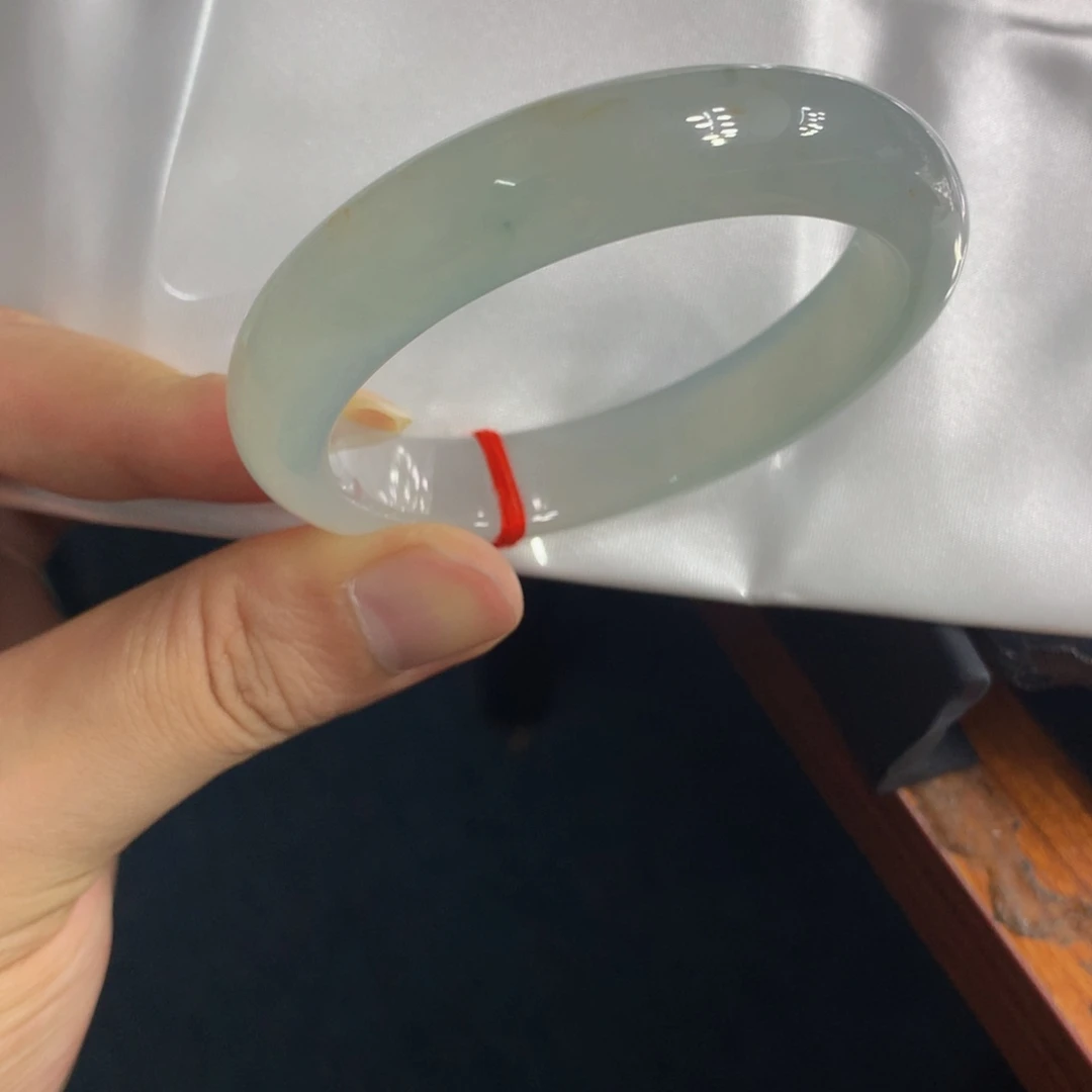 未镶嵌手镯（圆镯）翡翠翡翠手镯