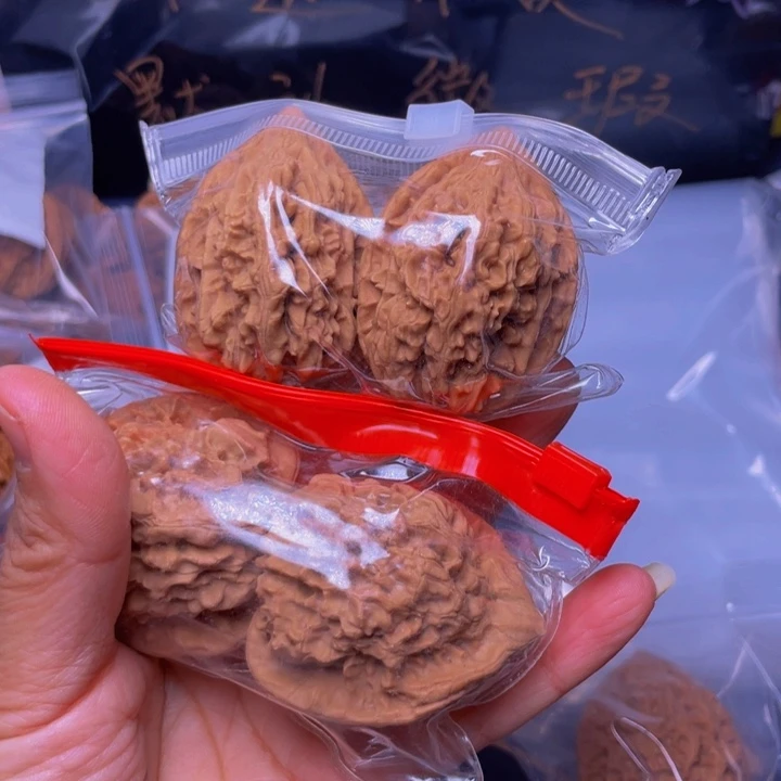 吊坠文玩核桃官帽鸡心