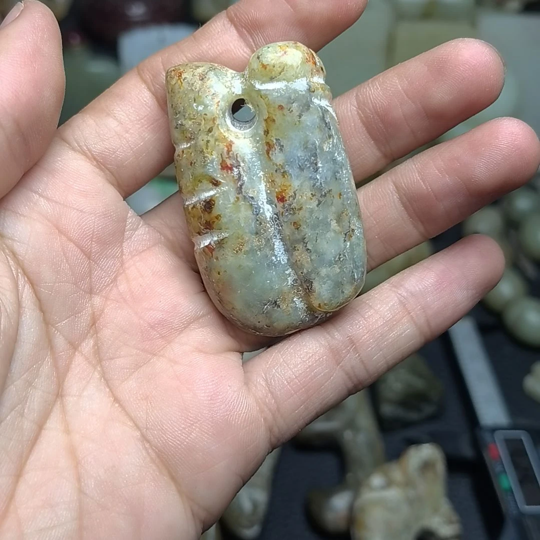 和田玉（糖玉）未镶嵌颈饰