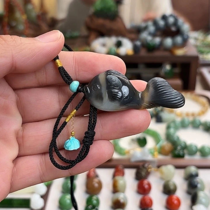 和田玉（青白玉）未镶嵌颈饰