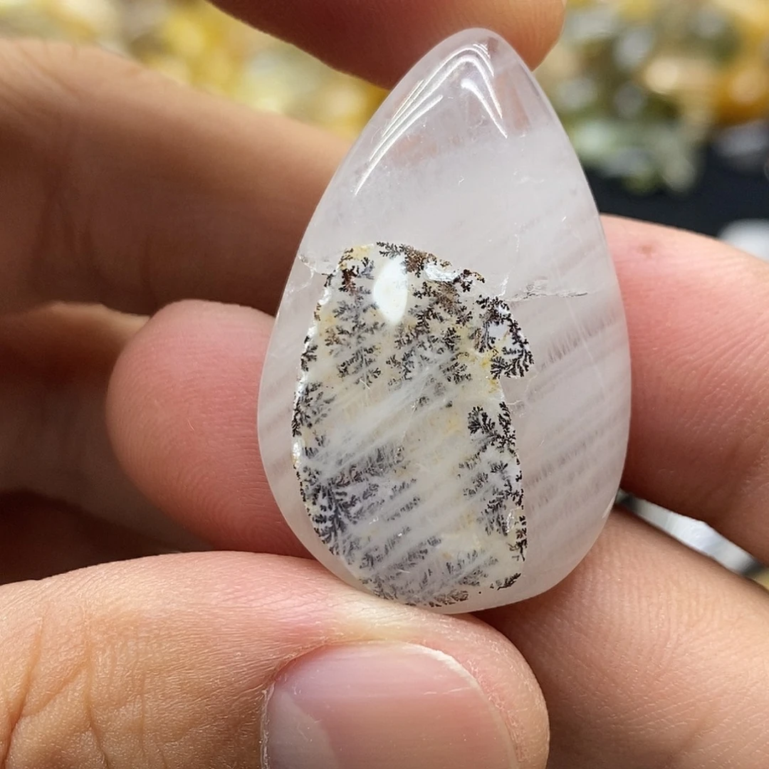 未镶嵌水晶珠宝半成品