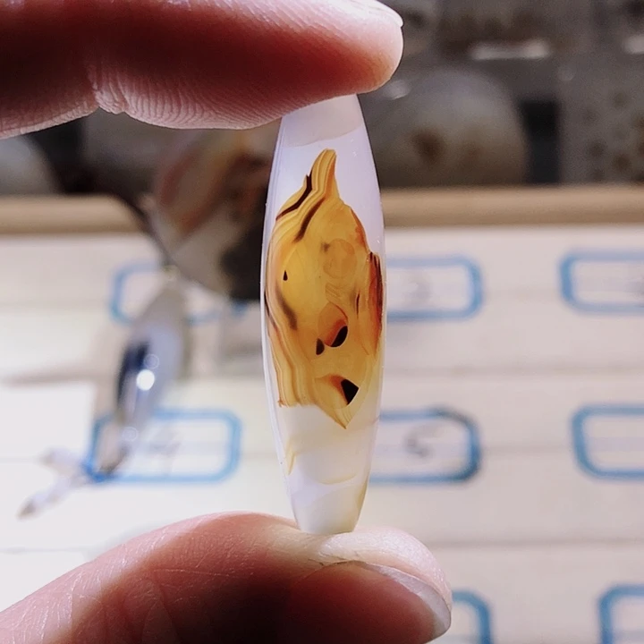 合金颈饰玛瑙/玉髓