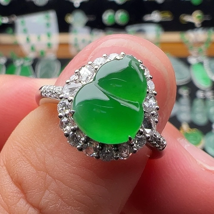 翡翠18K金镶嵌戒指葫芦9.5