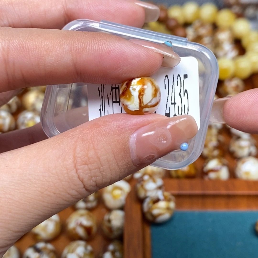 沁色蜜蜡未镶嵌2435