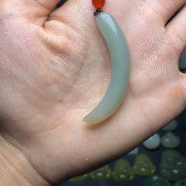 未镶嵌和田玉挂件