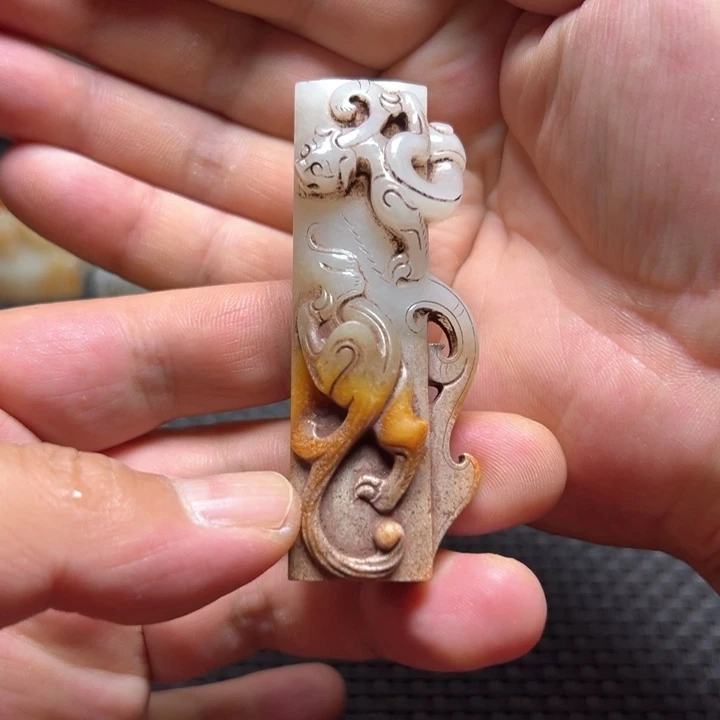 和田玉（糖玉）未镶嵌挂件