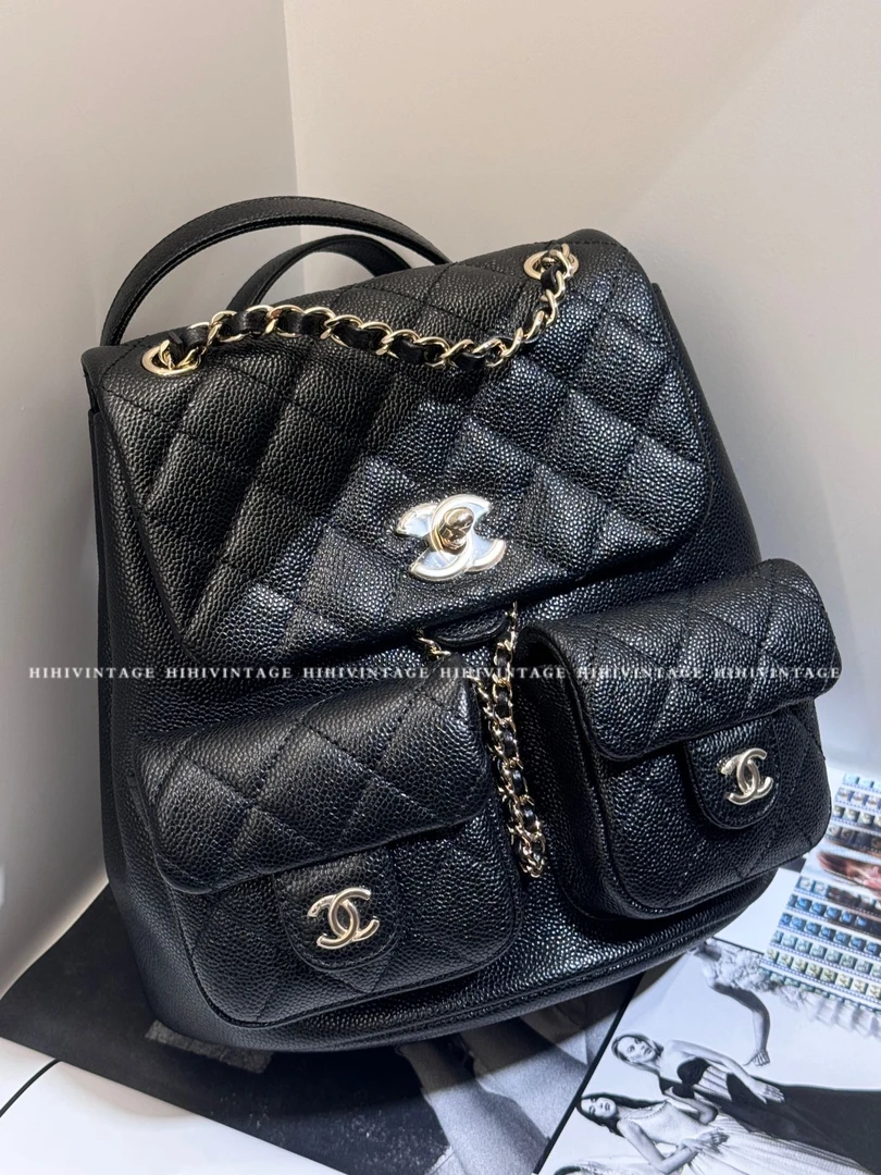 全新未使用 Chanel/香奈儿 HIHi/黑金荔枝纹Duma双肩青蛙包二店