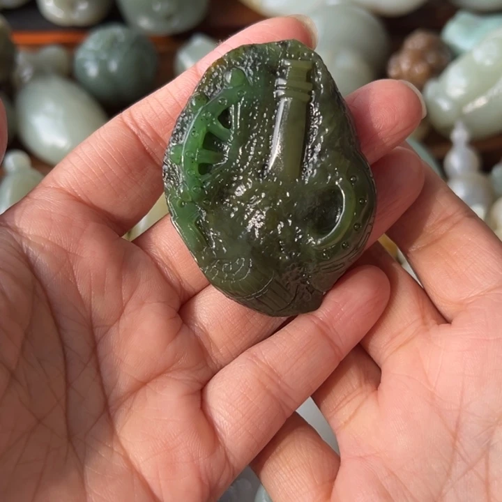 颈饰未镶嵌和田玉用****2