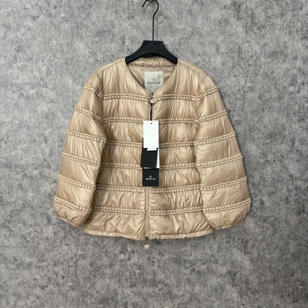 未使用 MONCLER 蒙口重工款外套羽绒服