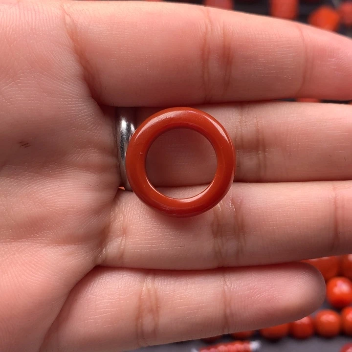 南红玛瑙未镶嵌跑环13.3mm