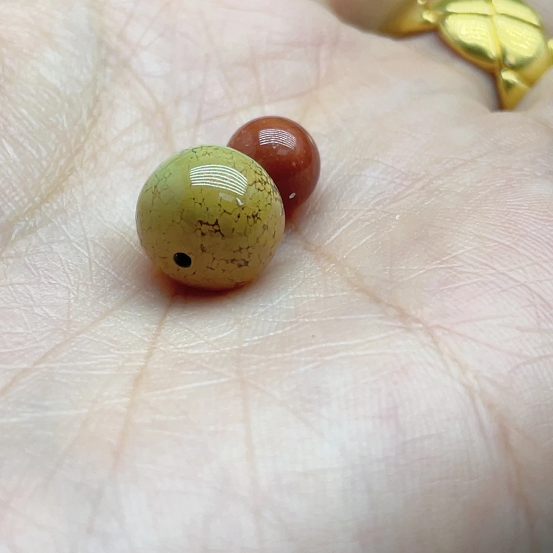 南红玛瑙未镶嵌珠宝奇石