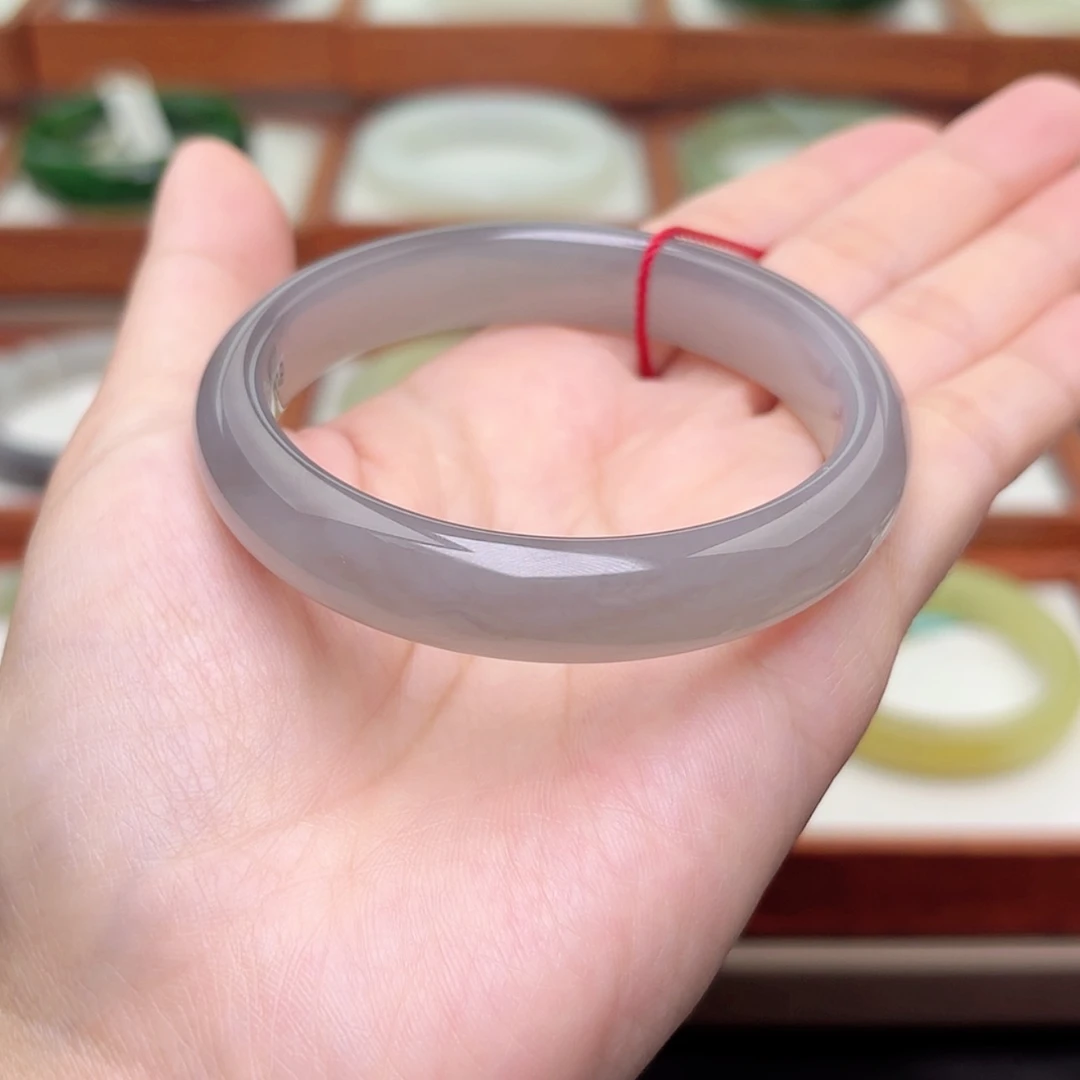 【闪购商品】未镶嵌手镯和田玉