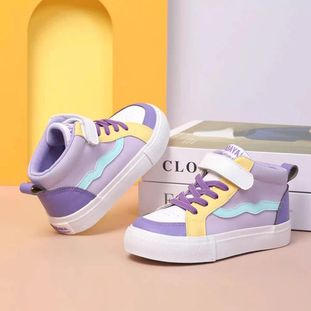 芭芭鸭3118春秋儿童时尚校园透气百搭防水皮面软底运动板鞋C-1