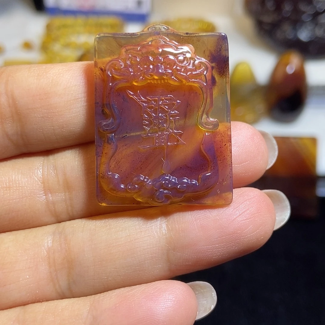 未镶嵌颈饰琥珀缅甸天然琥珀吊坠