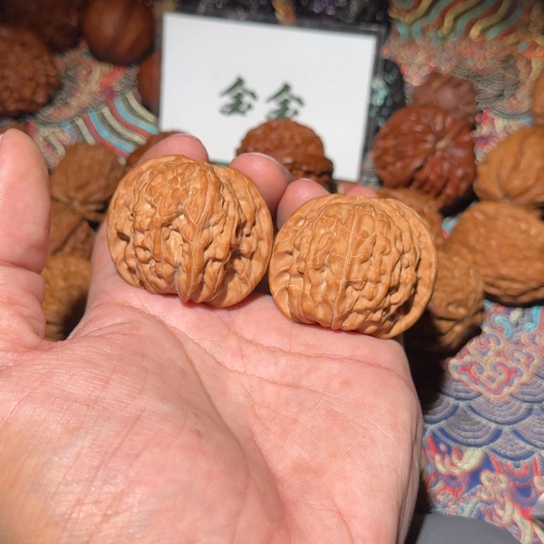 文玩核桃把件2277磨盘，尺寸42 40 35