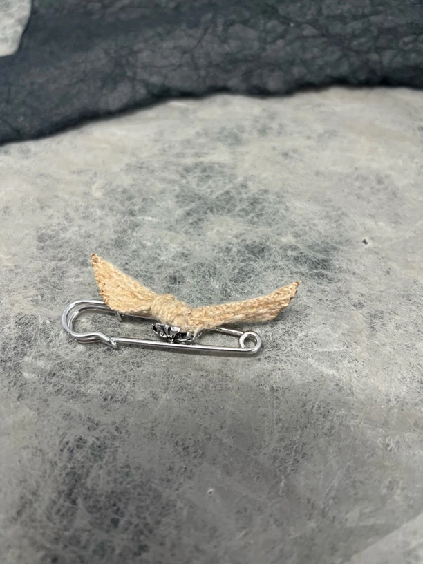 铜合金布艺胸针 A085克克别针打结布艺男女同款胸针