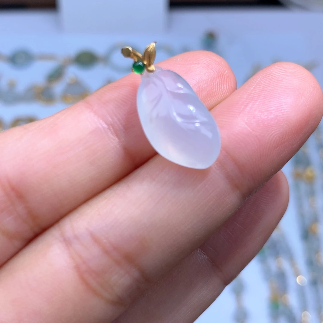 翡翠18K金镶嵌吊坠(不含链)叶子