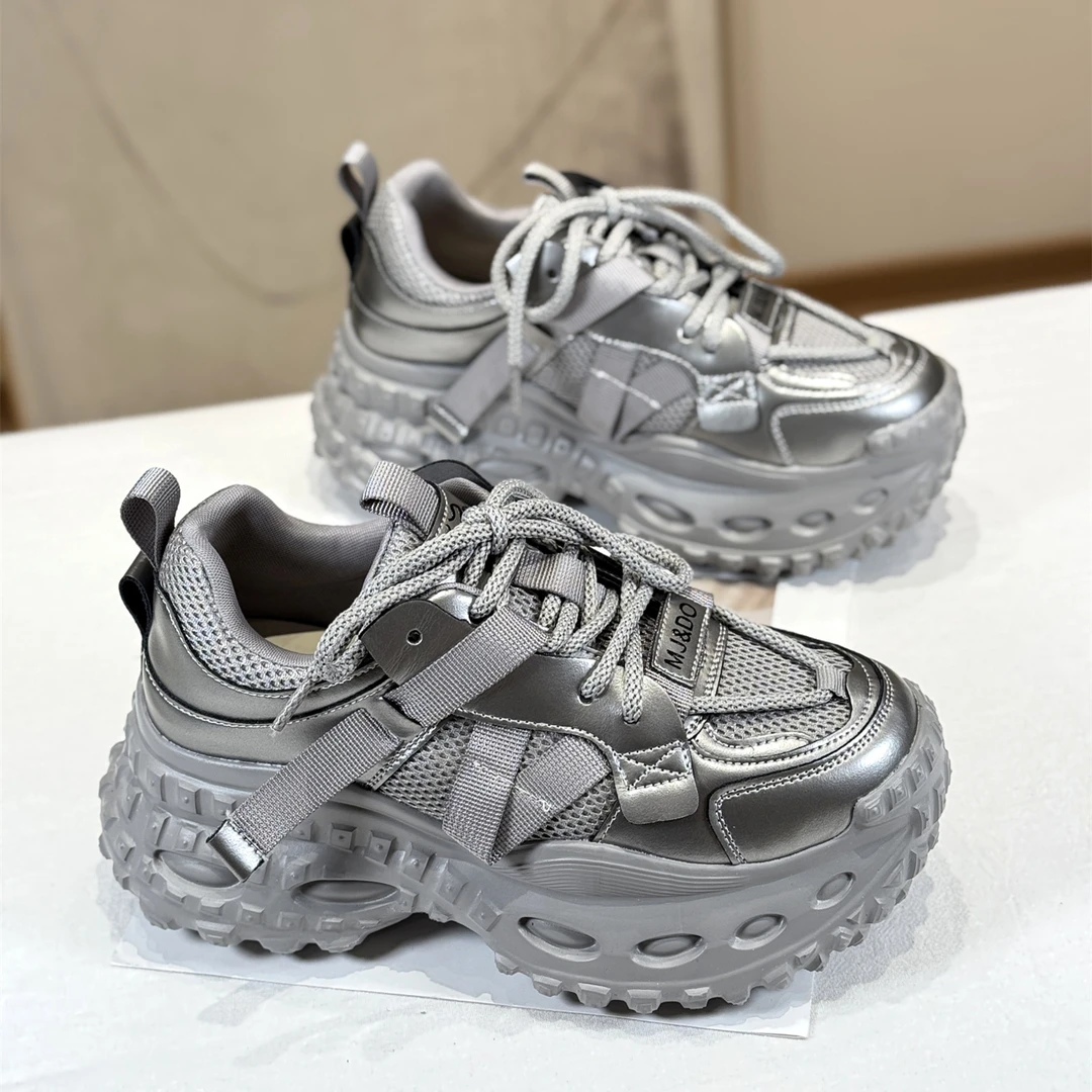 韩版松糕显脚小运动休闲鞋女2025新款秋季厚底洋气炸街百搭老爹鞋